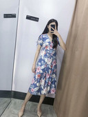 Rochie casual de dama cu maneci scurte si decolteu in V cu model floral