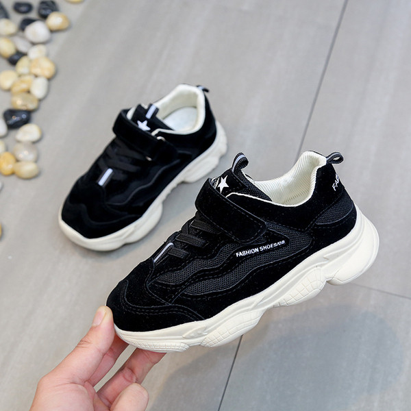 Tenisi actuali pentru copii in doua culori - pentru baieti si fete