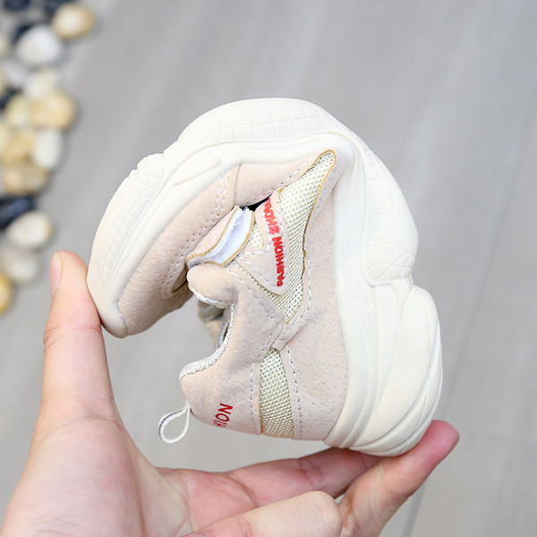 Tenisi actuali pentru copii in doua culori - pentru baieti si fete