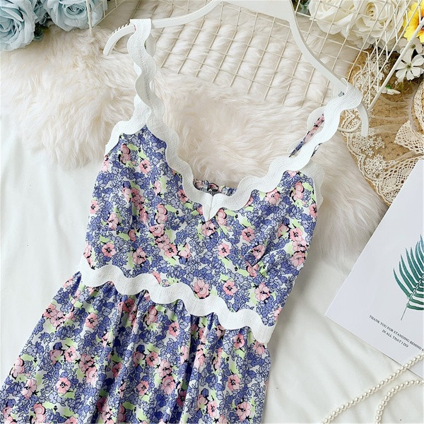 Rochie moderna de dama cu decolteu in V cu model floral