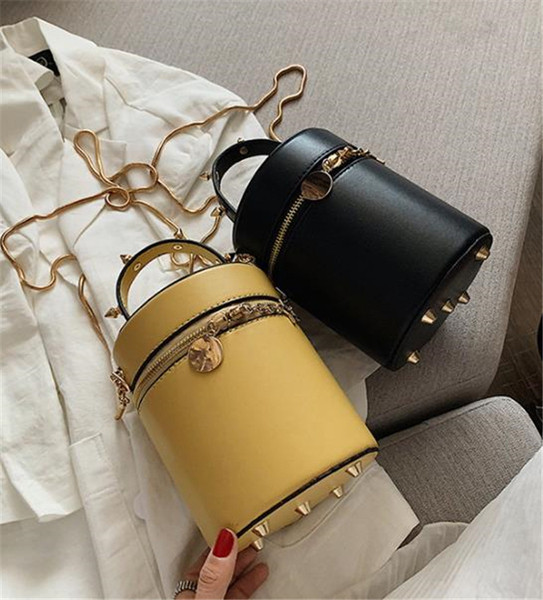 Geanta de dama moderna din piele ecologica cu fermoar in mai multe culori