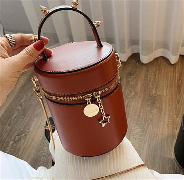 Geanta de dama moderna din piele ecologica cu fermoar in mai multe culori