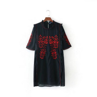 Rochie de dama din tul negru cu broderie