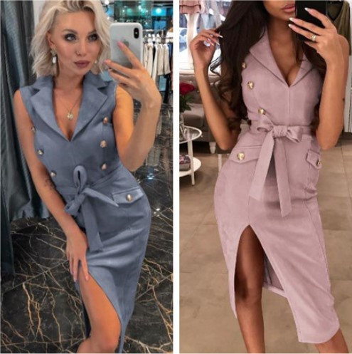 Модерна дамска рокля с цепка и дълбоко деколте с копчета