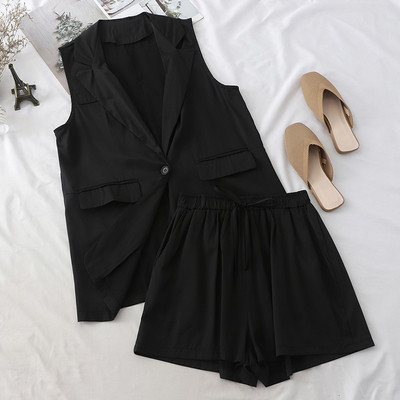 Set elegant pentru femei, care include o vestă și pantaloni scurți în mai multe culori