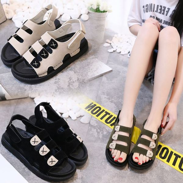 Sandale casual dama cu talpa plate in negru, alb si verde