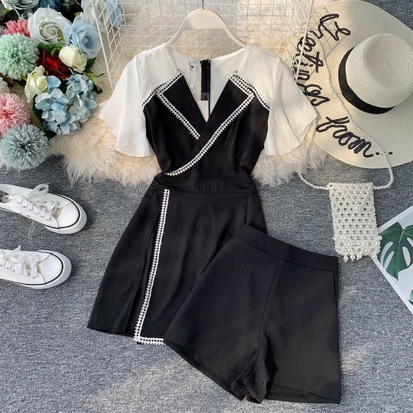 Нов дамски комплект от рокля и къси панталони в няколко цвята 