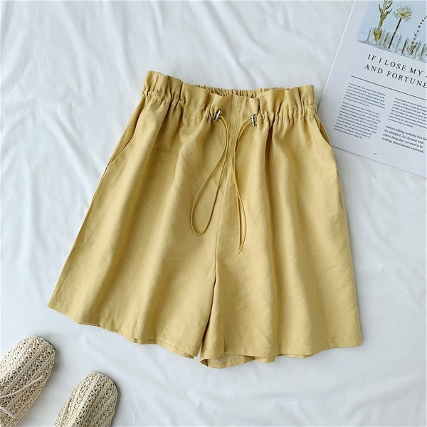 Pantaloni scurti de dama cu talie elastica in mai multe culori