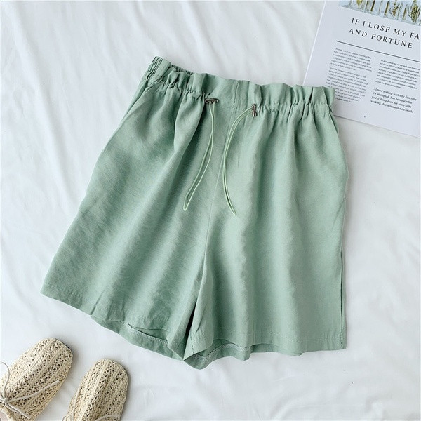 Pantaloni scurti de dama cu talie elastica in mai multe culori