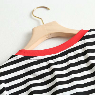 Tricou dama in dungi cu maneca scurta - model uni