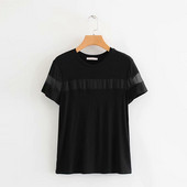 Tricou cu decolteu oval și mâneci scurte în alb și negru