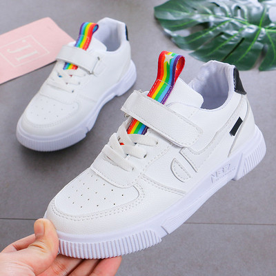 Tenisi actuali pentru copii in trei culori pentru fete