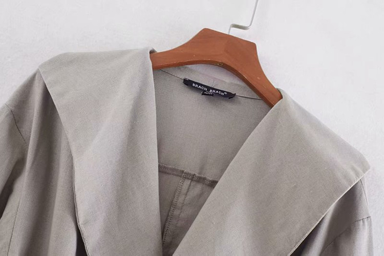 Cămașă de damă cu mâneci lungi și curea bej în talie