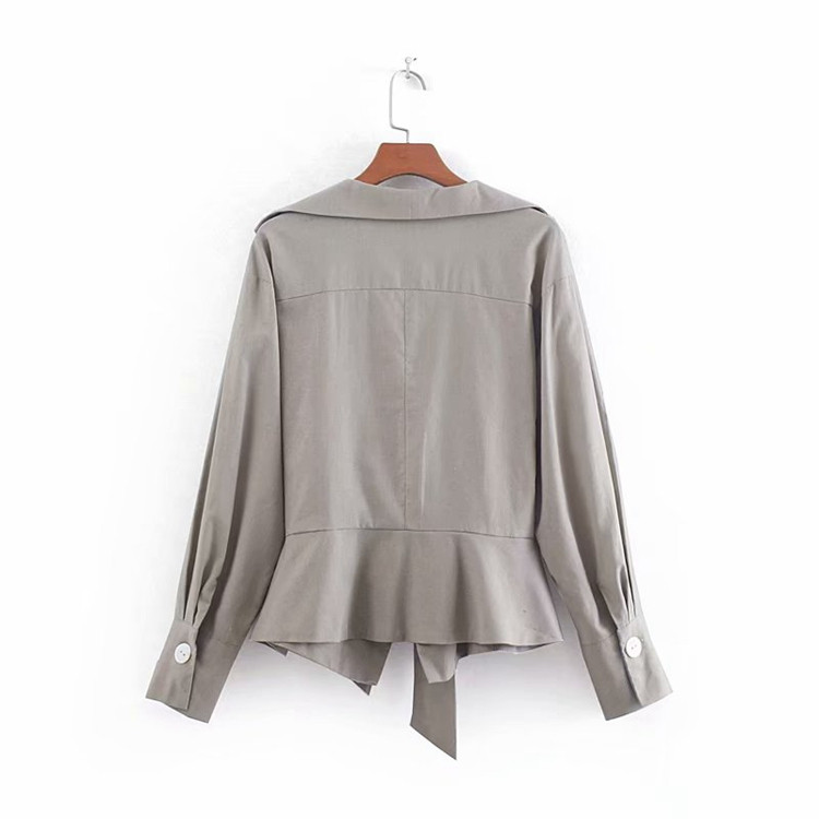 Cămașă de damă cu mâneci lungi și curea bej în talie