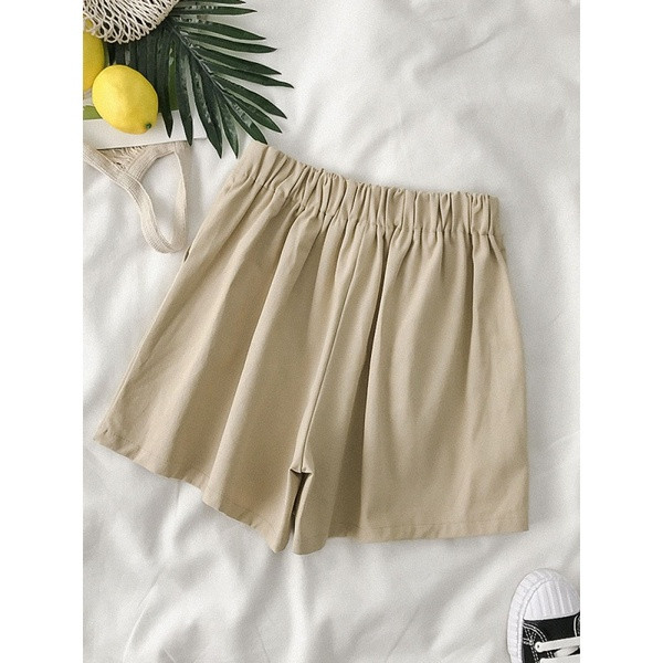 Pantaloni scurti moderni de dama in trei culori cu talie inalta si buzunar