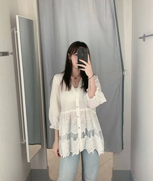 Cămașă de damă cu mâneci 7/8 și dantelă albă