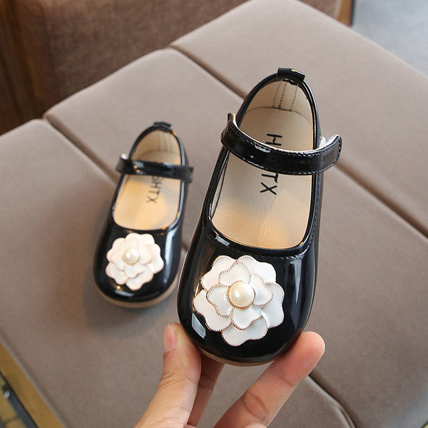 Pantofi eleganti pentru copii in trei culori cu element 3D