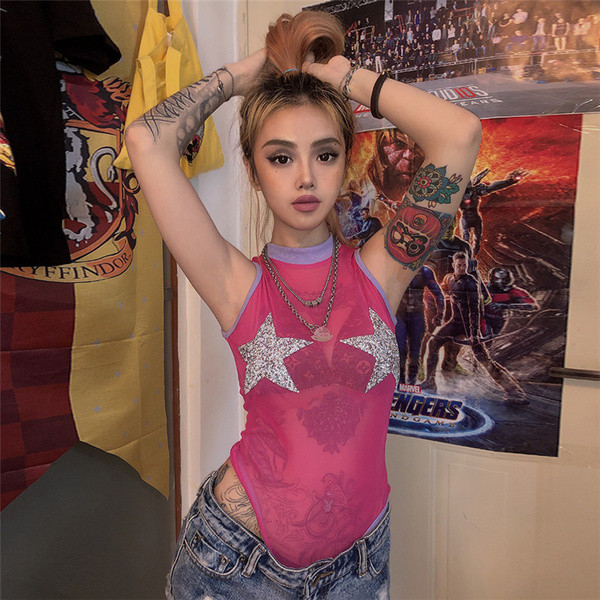 Body de damă modern cu decolteu O în culoarea roz