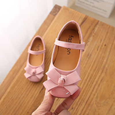 Pantofi de actualitate pentru copii în trei culori - pentru fete