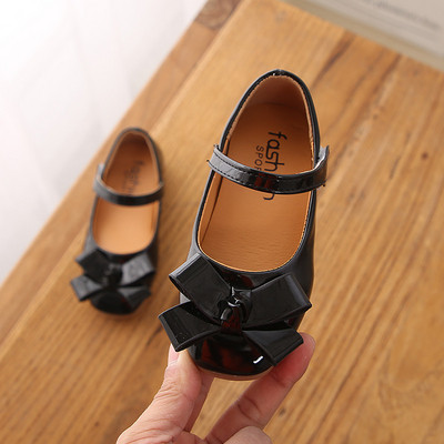 Pantofi de actualitate pentru copii în trei culori - pentru fete