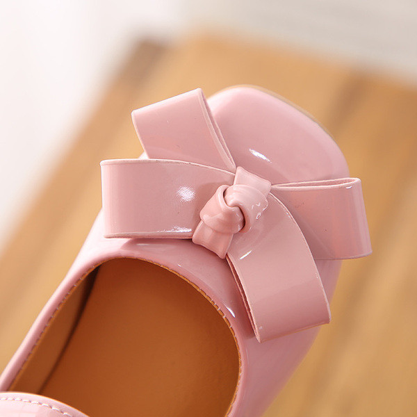 Pantofi de actualitate pentru copii în trei culori - pentru fete