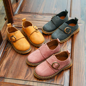 Model nou de pantofi pentru copii cu cataramă în trei culori pentru fete