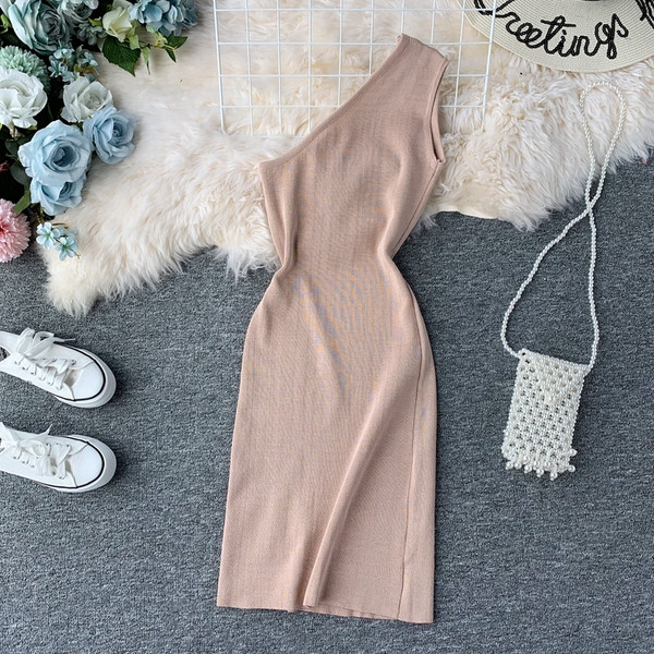 Rochie de dama cu o curea si fermoar in mai multe culori