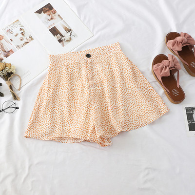 Ежедневни къси панталони широк модел в няколко цвята