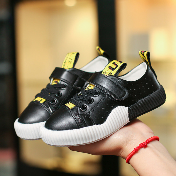 Tenisi zilnici pentru copii in doua culori - pentru baieti si fete