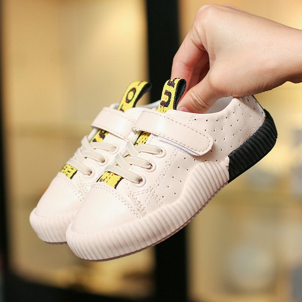 Tenisi zilnici pentru copii in doua culori - pentru baieti si fete