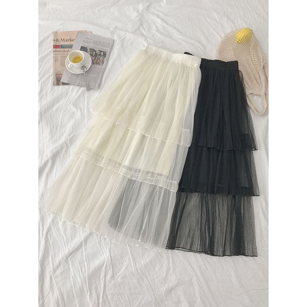 Fusta de dama moderna cu talie inalta si tul in alb si negru