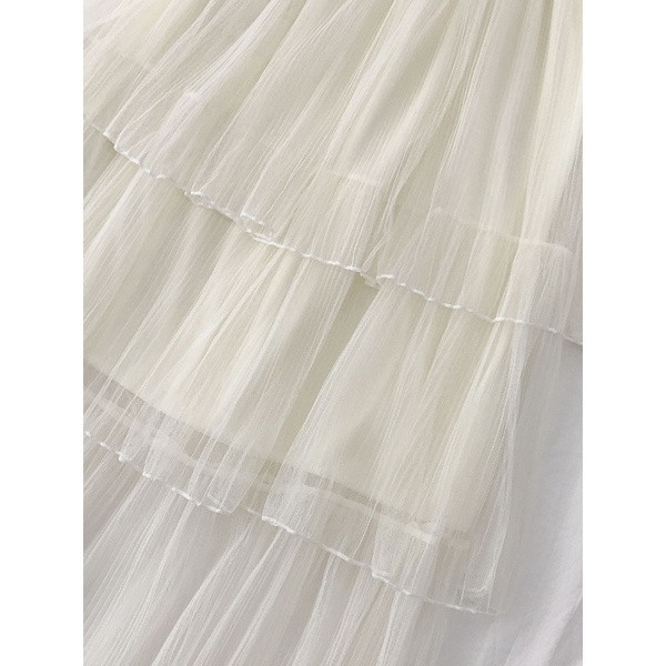 Fusta de dama moderna cu talie inalta si tul in alb si negru