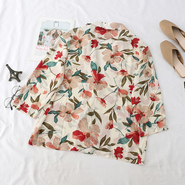 Geaca de vara dama cu motive florale in mai multe culori