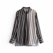 Cămașă de damă în dungi cu mâneci lungi și guler clasic