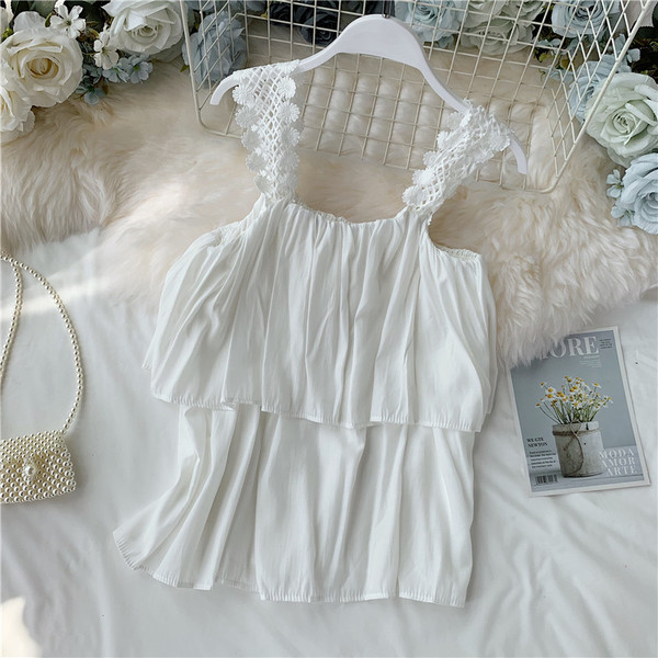 Maieu modern de dama cu bretele din dantela in mai multe culori