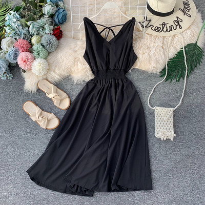 Стилна дамска рокля с V-образно деколте и еластична талия в няколко цвята 