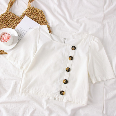 Нов модел дамска блуза с квадратно деколте и копчета в бял и кафяв цвят