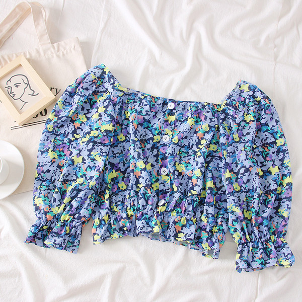 Bluză de damă elegantă cu motive florale și decolteu pătrat în două culori