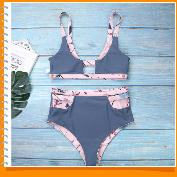 Costum de baie de damă cu două fețe și pantaloni cu talie înaltă