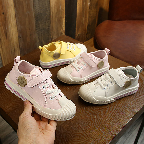 Adidași moderni pentru copii pentru fete - în trei culori