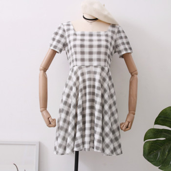 Rochie de dama in carouri cu decolteu patrat in mai multe culori