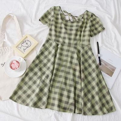 Rochie de dama in carouri cu decolteu patrat in mai multe culori