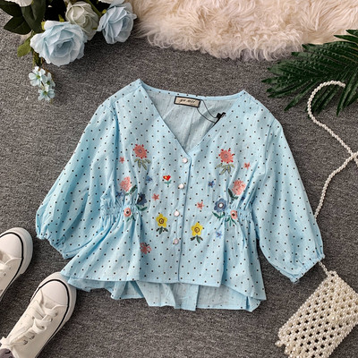 Дамска семпла блуза с бродерия в няколко цвята