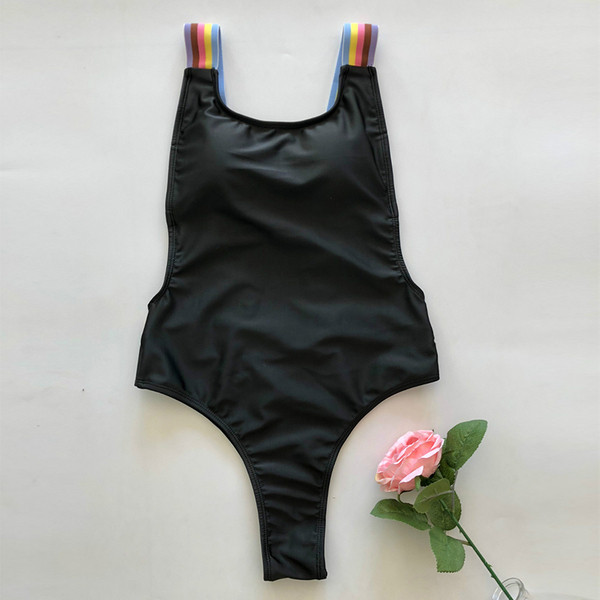 Модерен цял бански костюм в  черен цвят