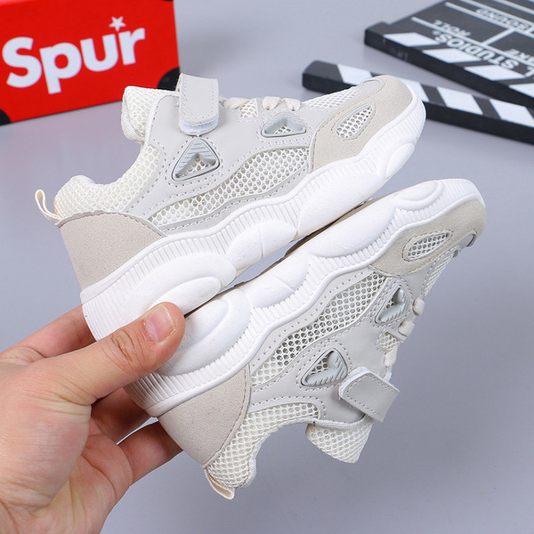 Tenisi actuali pentru copii in doua culori pentru fete