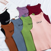 Maiou de damă de zi cu decolteu O și inscripție în mai multe culori