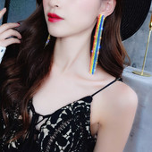 Cercei lungi de dama cu pietre colorate