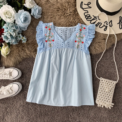 Модерен дамски потник с V-образно деколте и бродерия в няколко цвята