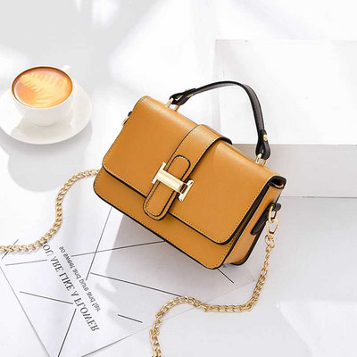 Geanta de dama eleganta cu inchizatoare metalica si lant in cinci culori