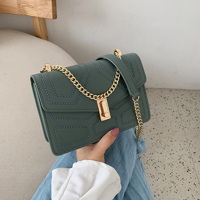 Geanta de dama eleganta cu inchidere metalica in mai multe culori